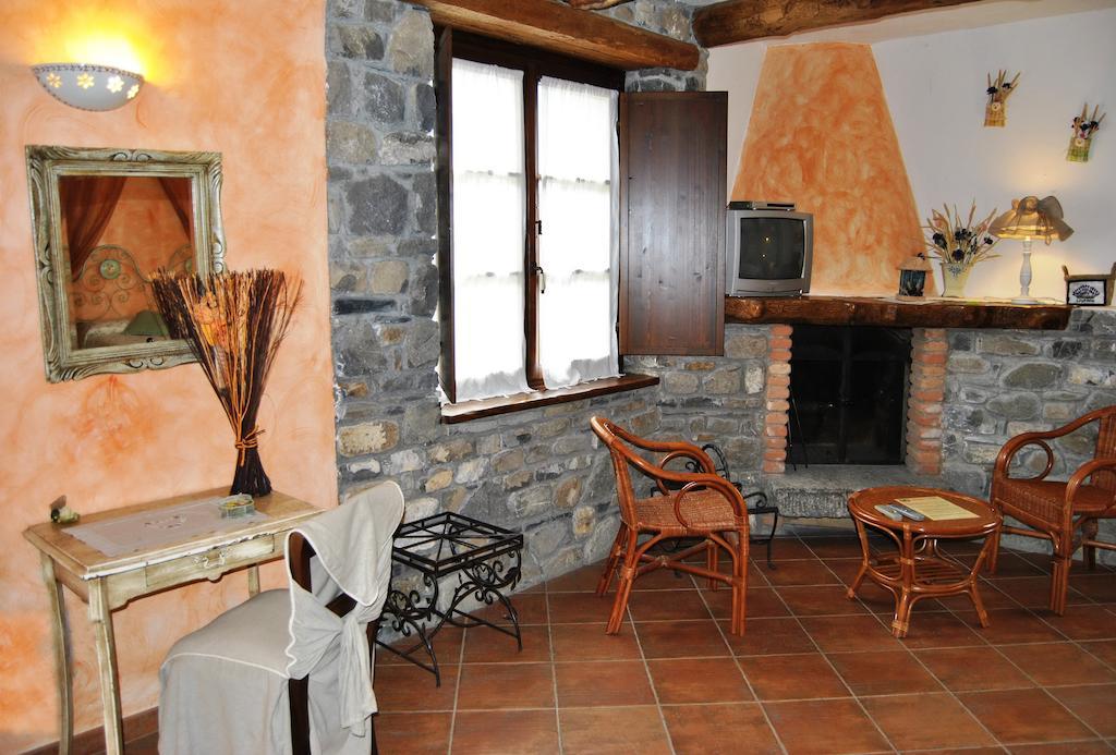 Le Macine Del Confluente Bed & Breakfast Badalucco Exterior foto