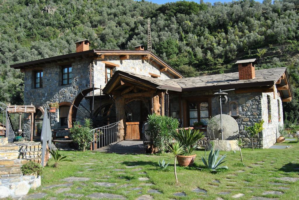 Le Macine Del Confluente Bed & Breakfast Badalucco Exterior foto